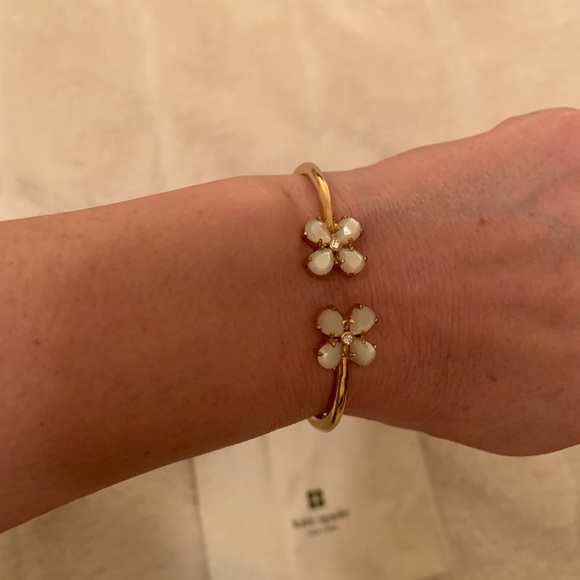 Kate Spade Flower Bangle - Picture 3 of 6